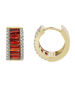 Créoles à cliquet en or 333 « Avala », or jaune, 8 carats, ornées de zirconias bleus – Image 5